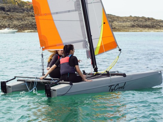Catamaran TY COOL