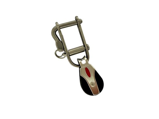 Sheet attachment point marçon yachting