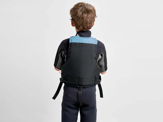 Gilet de flottabilité essentiel pour enfant avec fermeture Éclair frontale.