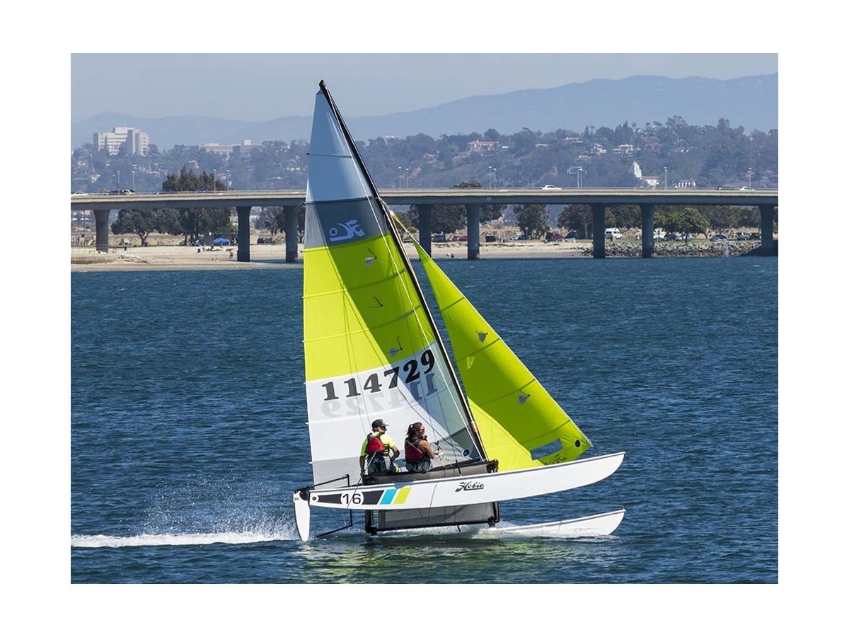 Hobie Cat 16